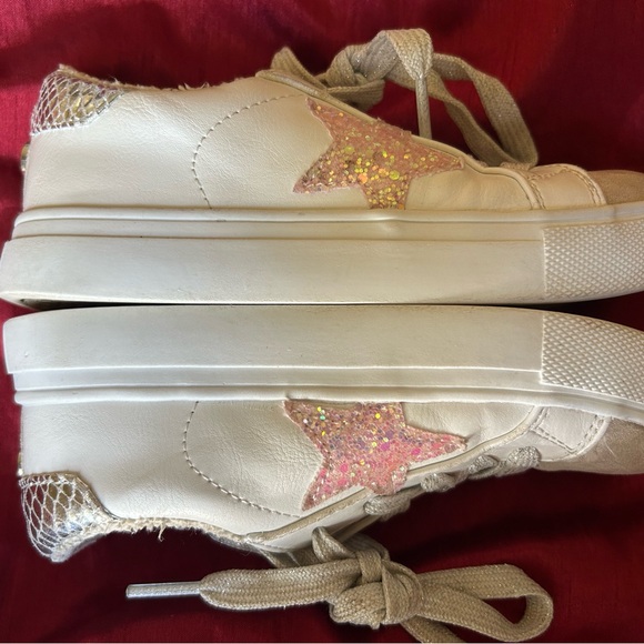 Steve Madden Sneakers with Glitter Star - Picture 2 of 4